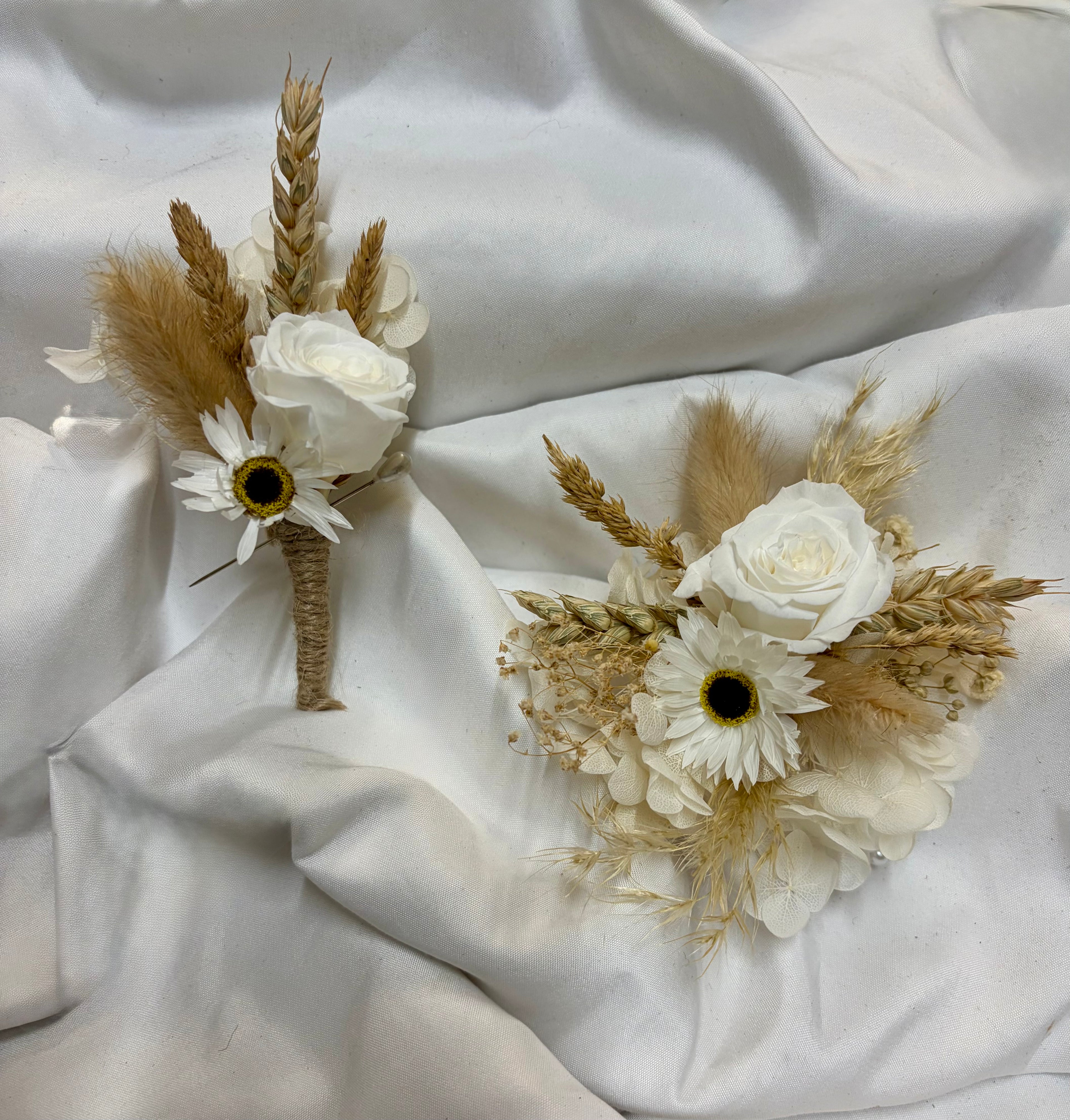 Dried Wristlet & Button hole Set