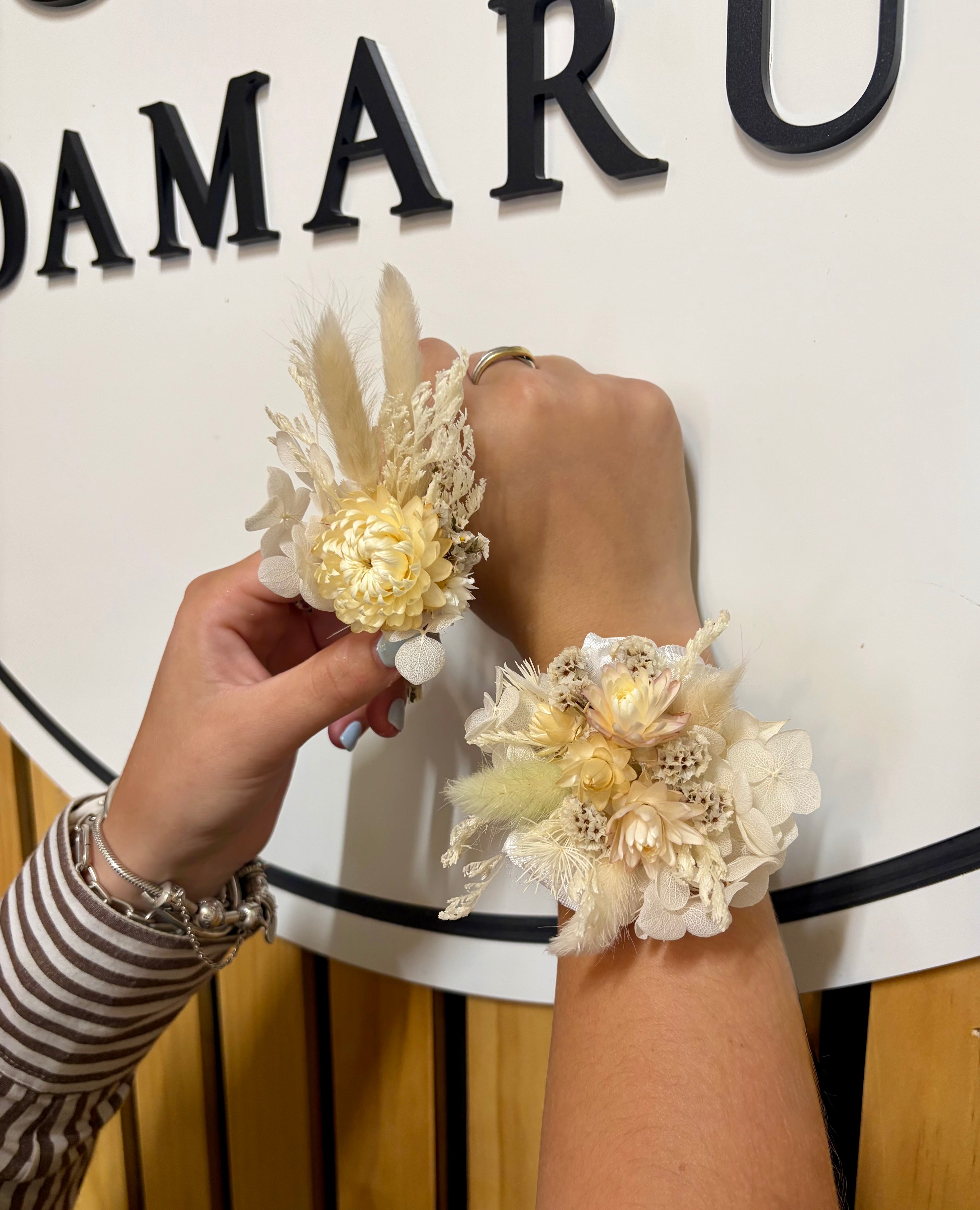 Dried Wristlet & Button hole Set