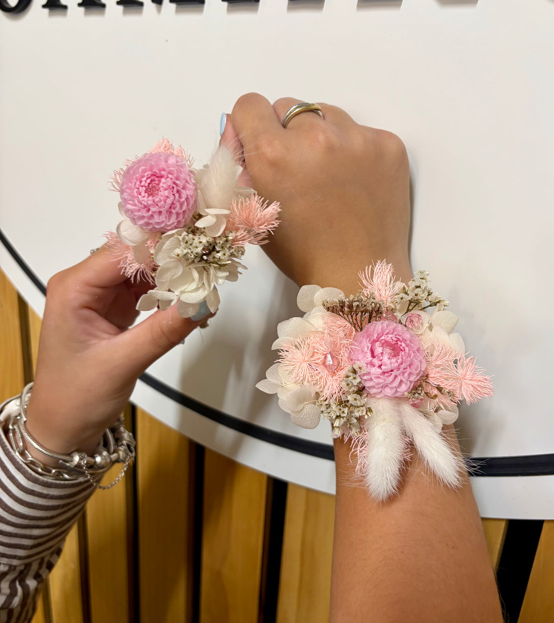 Dried Wristlet &amp; Button hole Set