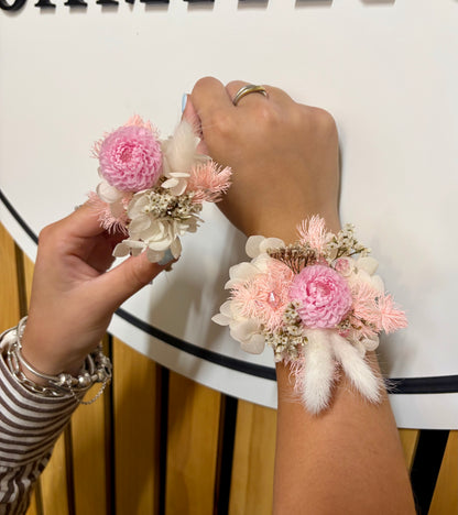 Dried Wristlet &amp; Button hole Set